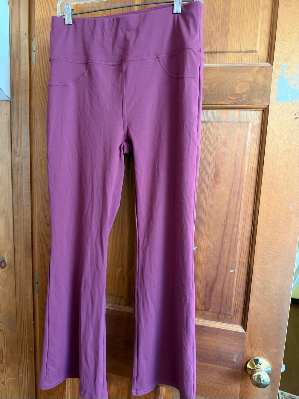 HALARA Women's Bootcut Leggings in Plum